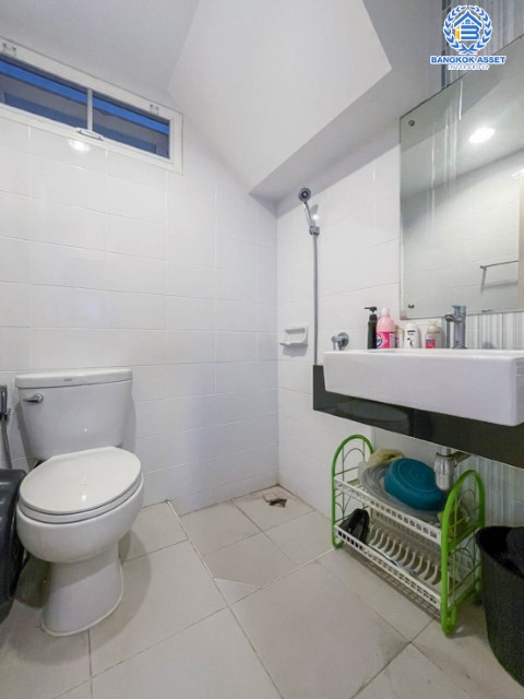 *****บ้านเดี่ยวมือสอง ม. อินนิซิโอ ปิ่นเกล้า-ศาลายา เนื้อที่ 50.40 ตร.ว. มาพร้อมฟังก์ชัน 3 ห้องนอน 2 ห้องน้ำ บ้านสวยพร้อมเข้าอยู่ *แถมเครื่องปรับอากาศ 1 เครื่อง บนทำเลเชื่อมต่อถนนหลายเส้นทาง ใกล้เซ็นทรัลศาลายา และทางด่วน "กาญจนาภิเษก"